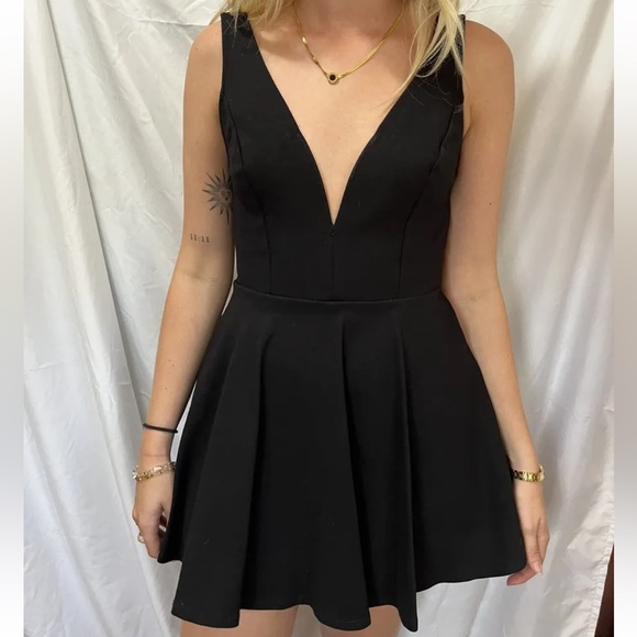 Lulus Black skater dress - Picture 1 of 5